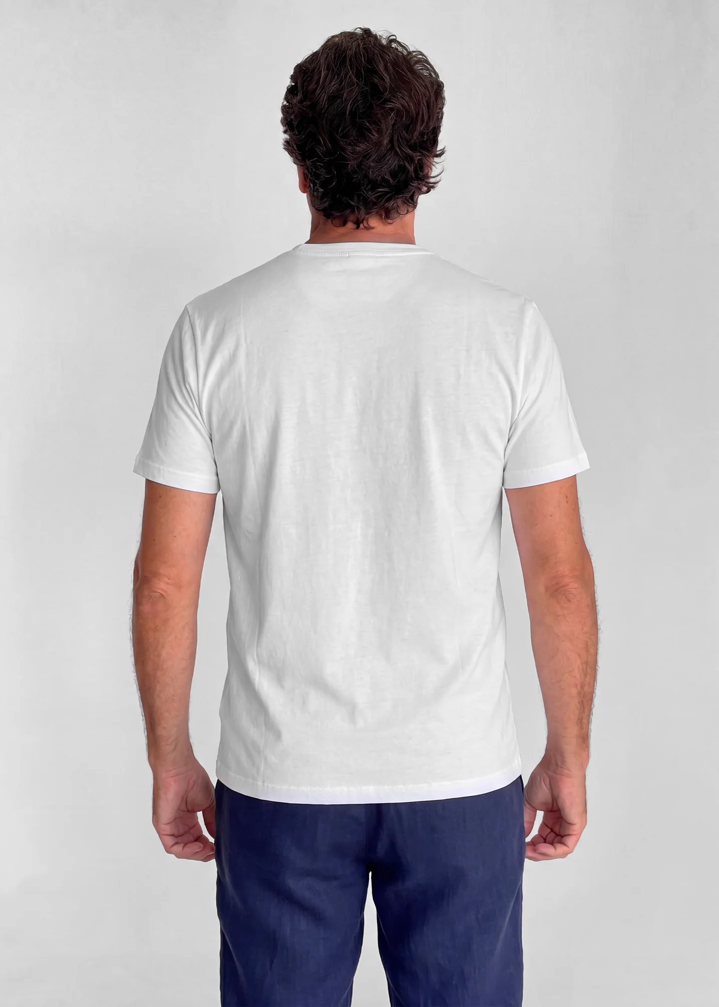 Camiseta Básica Blanca Hombre - Image 2