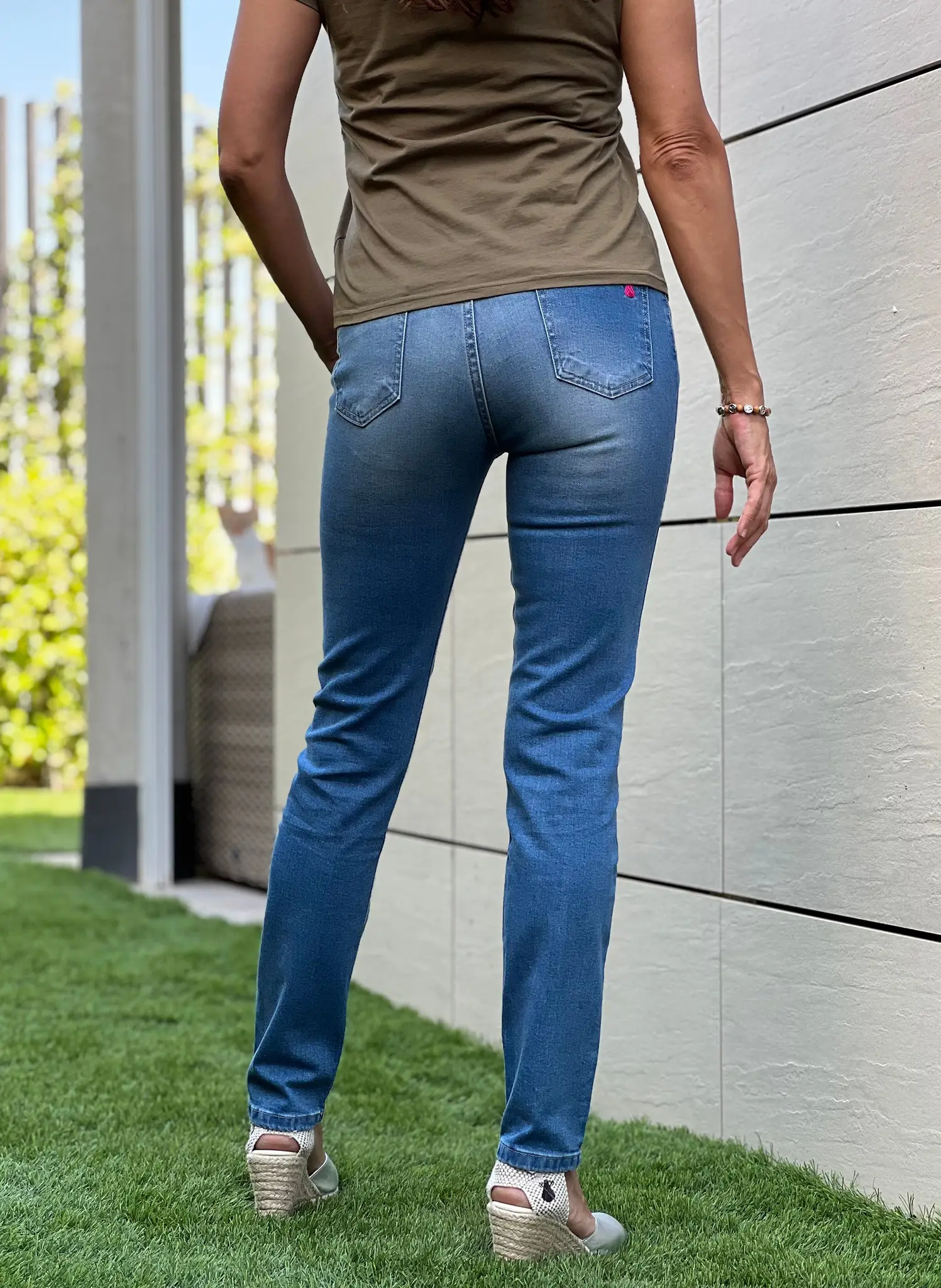 Pantalón Vaquero Claro Desgastado Tiro Alto Mujer - Image 4