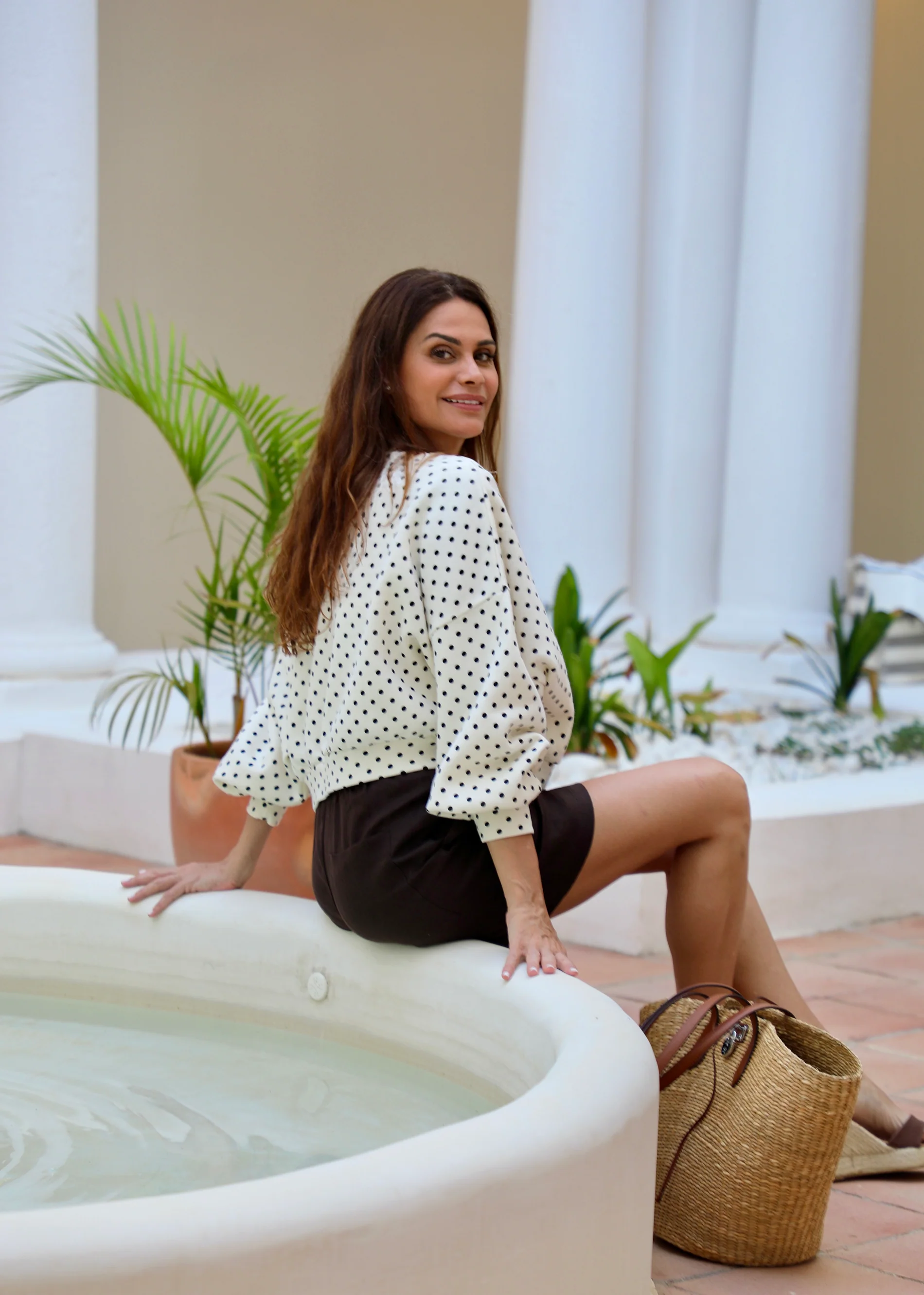 Sudadera Beige Lunares Negros Mujer - Image 2